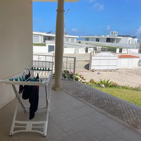Luxury 6 Bedroom Oceanfront - Sleeps 20 Guests Villa