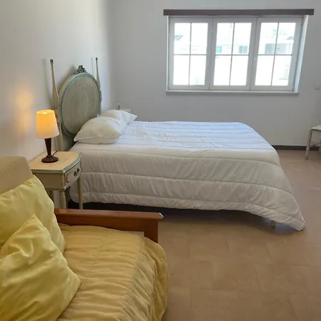 Luxury 6 Bedroom Oceanfront - Sleeps 20 Guests *