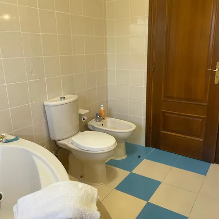 Luxury 6 Bedroom Oceanfront - Sleeps 22 Guests Foz do Arelho