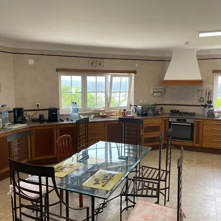 Luxury 6 Bedroom Oceanfront - Sleeps 20 Guests Villa *