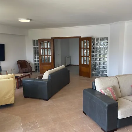 Villa Luxury 6 Bedroom Oceanfront - Sleeps 20 Guests *