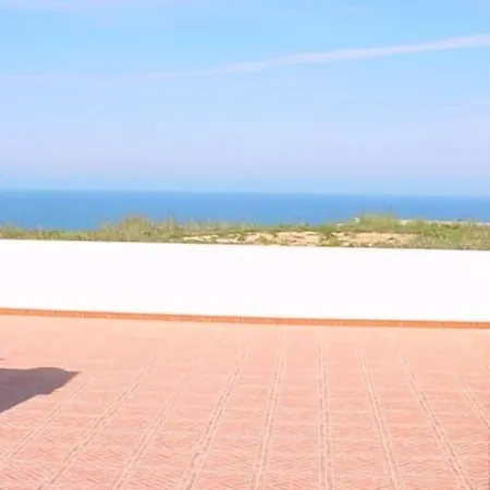 Luxury 6 Bedroom Oceanfront - Sleeps 20 Guests Villa *