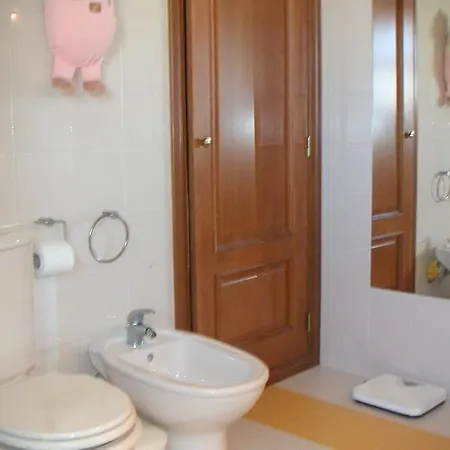 Luxury 6 Bedroom Oceanfront - Sleeps 22 Guests *