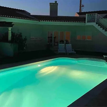 Luxury 6 Bedroom Oceanfront - Sleeps 22 Guests Foz do Arelho