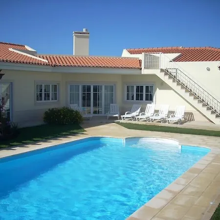 Luxury 6 Bedroom Oceanfront - Sleeps 20 Guests Villa Foz do Arelho