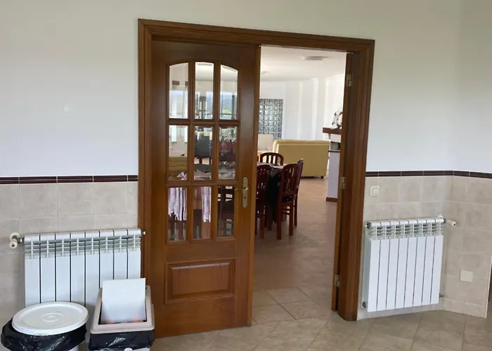 Villa Luxury 6 Bedroom Oceanfront - Sleeps 22 Guests