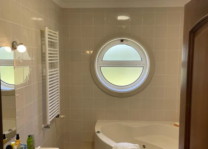 Luxury 6 Bedroom Oceanfront - Sleeps 22 Guests Villa *