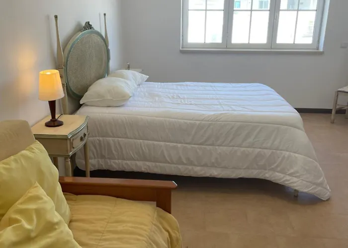 Luxury 6 Bedroom Oceanfront - Sleeps 22 Guests *