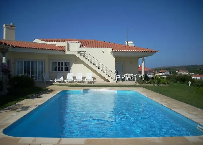 Luxury 6 Bedroom Oceanfront - Sleeps 22 Guests