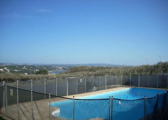 Luxury 6 Bedroom Oceanfront - Sleeps 22 Guests