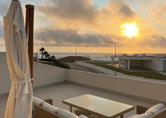 Villa Luxury 6 Bedroom Oceanfront - Sleeps 22 Guests Foz do Arelho